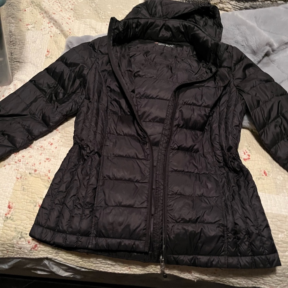 Size s black lightweight heatkeep puffer jacket